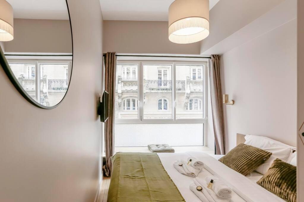 Modern 2 Bedrooms Near Louvre Paris Exterior photo