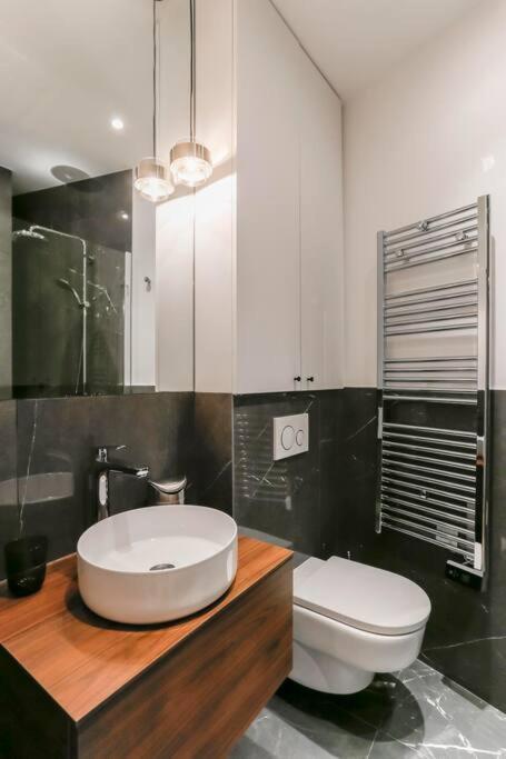 Modern 2 Bedrooms Near Louvre Paris Exterior photo